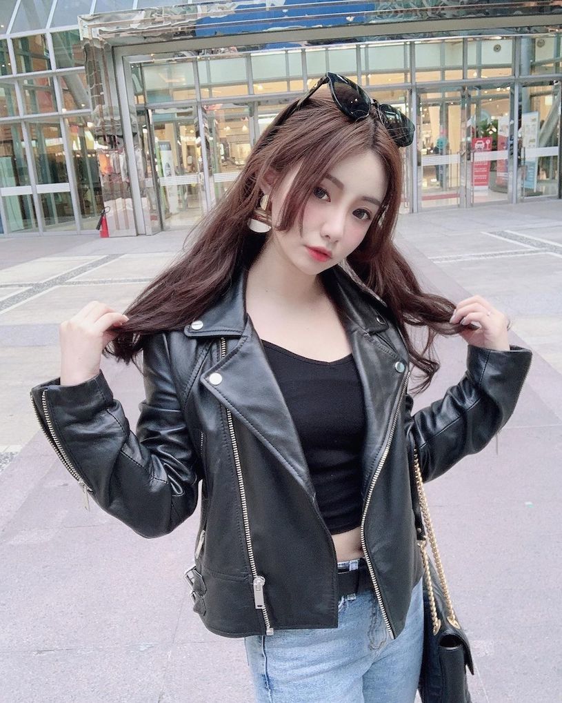 超高顏值！極品正妹空姐「穿搭好性感」，飽滿的凹凸曲線美的冒泡~kelly-第1章-图片8