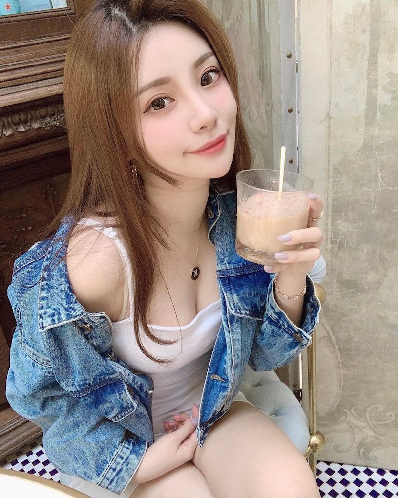 超高顏值！極品正妹空姐「穿搭好性感」，飽滿的凹凸曲線美的冒泡~kelly-第1章-图片9