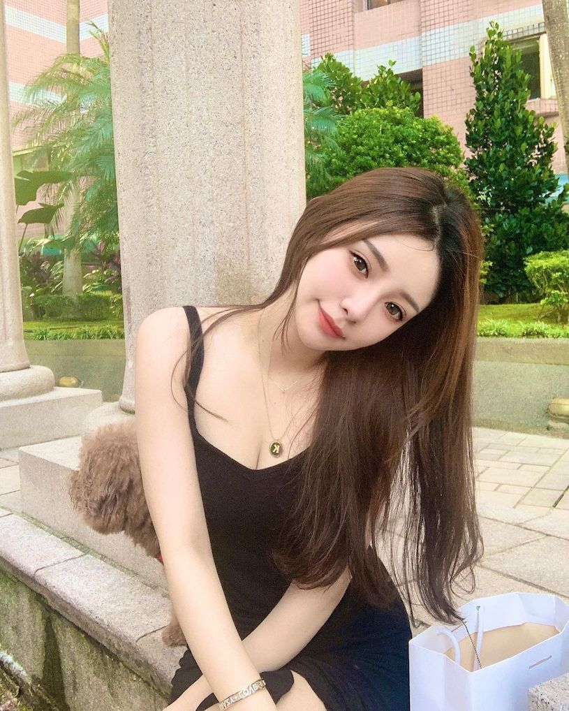 超高顏值！極品正妹空姐「穿搭好性感」，飽滿的凹凸曲線美的冒泡~kelly-第1章-图片12