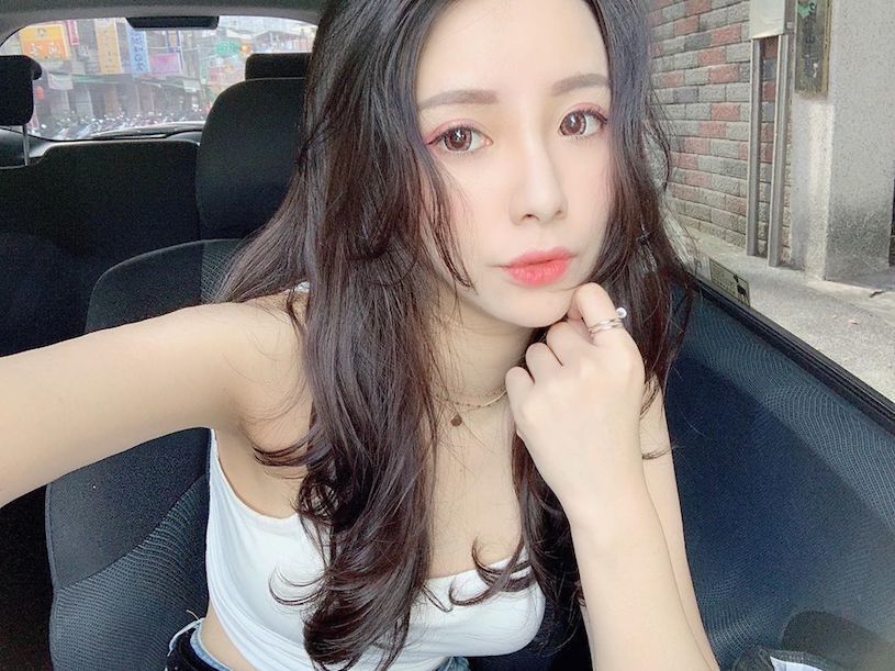 超高顏值！極品正妹空姐「穿搭好性感」，飽滿的凹凸曲線美的冒泡~kelly-第1章-图片14