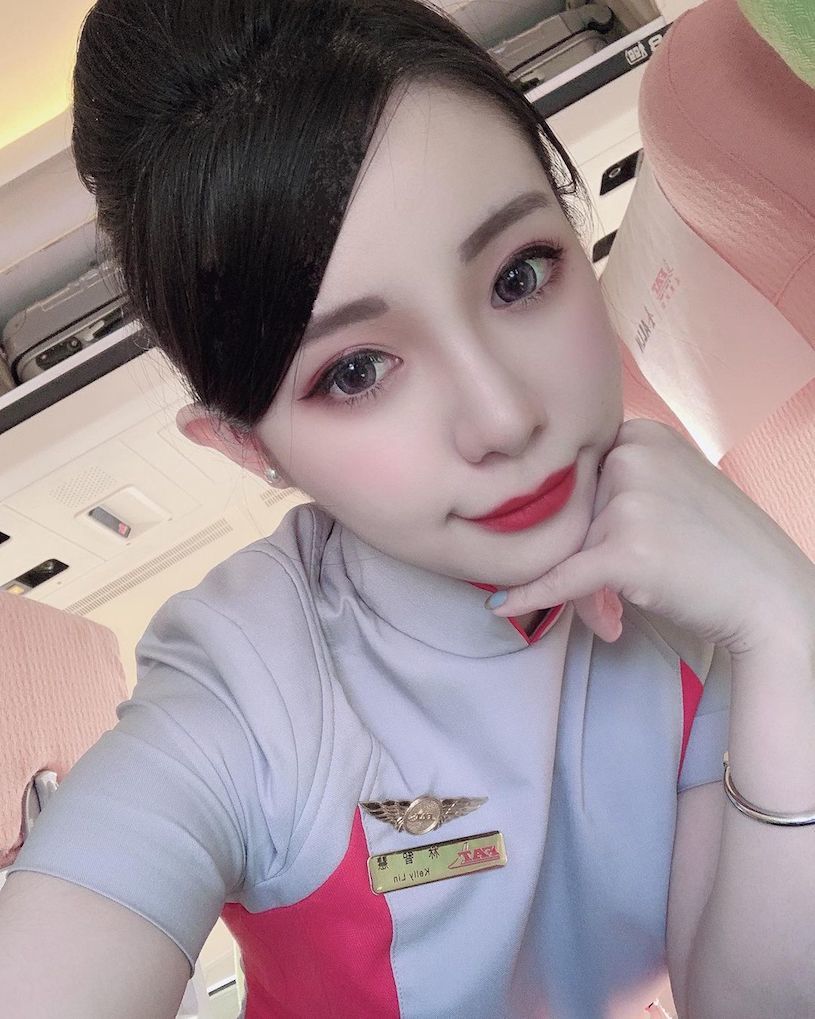 超高顏值！極品正妹空姐「穿搭好性感」，飽滿的凹凸曲線美的冒泡~kelly-第1章-图片16