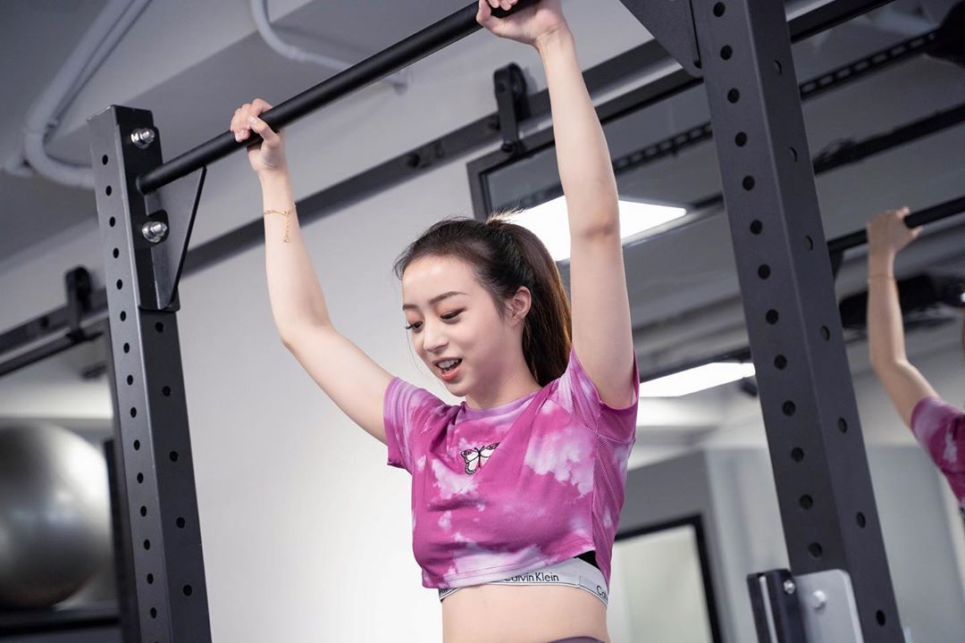 健美型小仙子「焦焦 Keely」濃眉大眼標緻美人，健美身材好性感陽光！-第1章-图片19