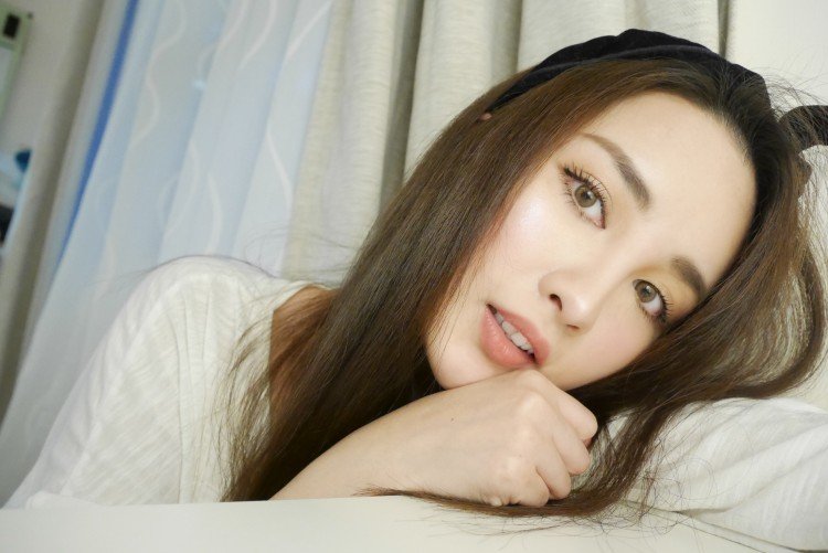 台瑞混血女模神似Jennifer Lawrence~Viola-第1章-图片1