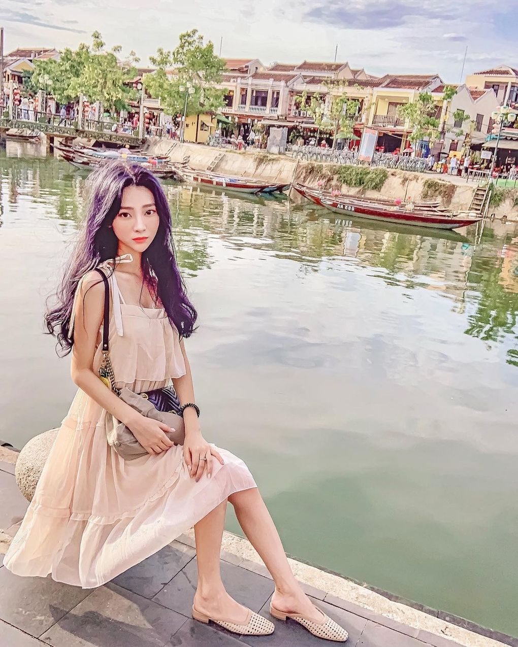 白皙小仙女「Lily」不食人間煙火的甜美脫俗，超不科學螞蟻腰性感到爆炸-第1章-图片2