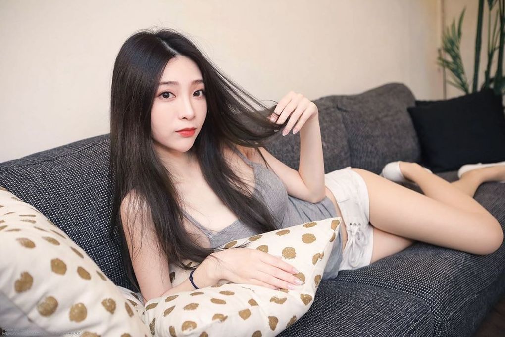 白皙小仙女「Lily」不食人間煙火的甜美脫俗，超不科學螞蟻腰性感到爆炸-第1章-图片12