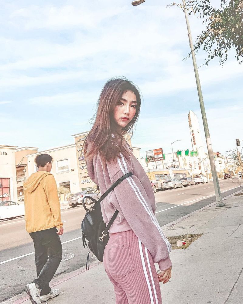 白皙小仙女「Lily」不食人間煙火的甜美脫俗，超不科學螞蟻腰性感到爆炸-第1章-图片19