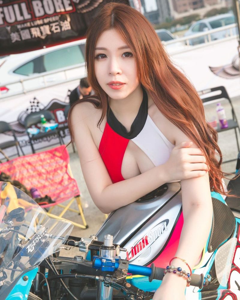 正妹甜心「蔡宥宥」F級美乳足球主播 低胸穿搭好誘人 優質臉蛋好喜歡-第1章-图片27