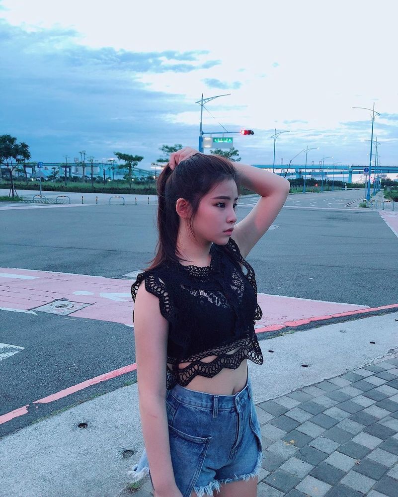 甜美氣質無界限「Cynthia 圓圓」胸前曼妙美乳就跟名字一樣圓圓der-第1章-图片12