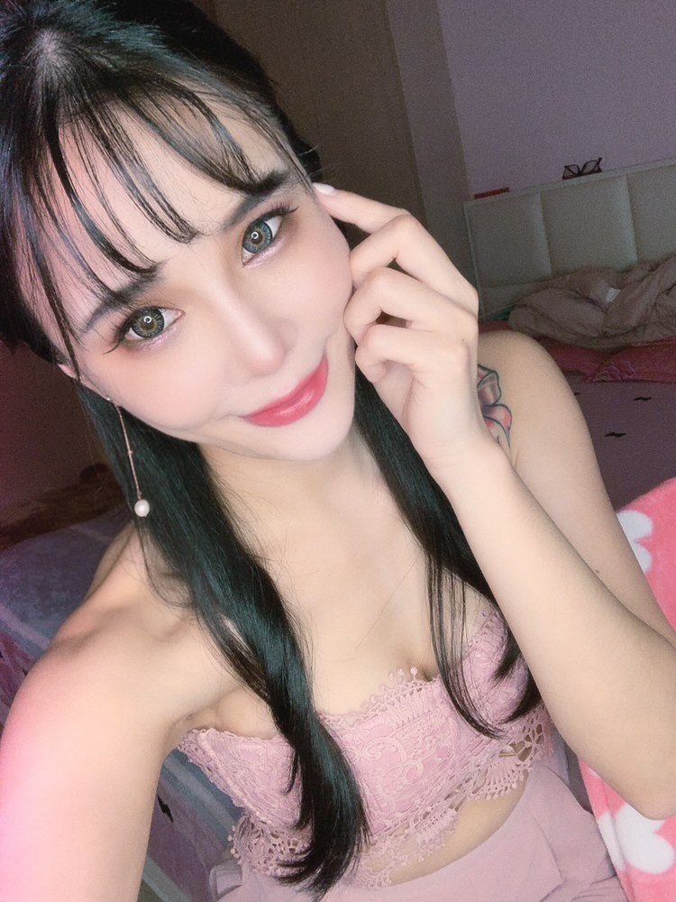 小甜心「Alice 瑄妹」深溝視角太邪惡 白皙長腿誘人程度UPUP-第1章-图片3