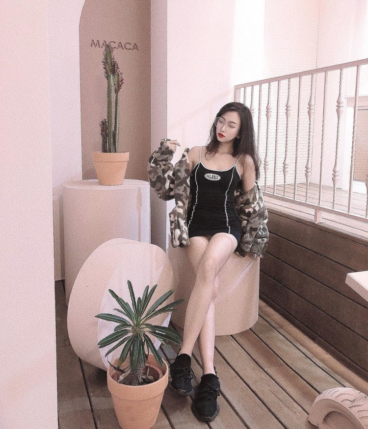 想當母球衝擊妳的心！氣質妹自帶「飽滿九號球」露出滿滿春光：一起打撞球-第1章-图片10