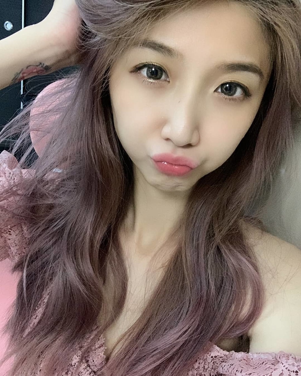 清秀直播主雞蛋妹「若㮀」胸前那個太有個性 172模特兒等級高挑身材-第1章-图片1