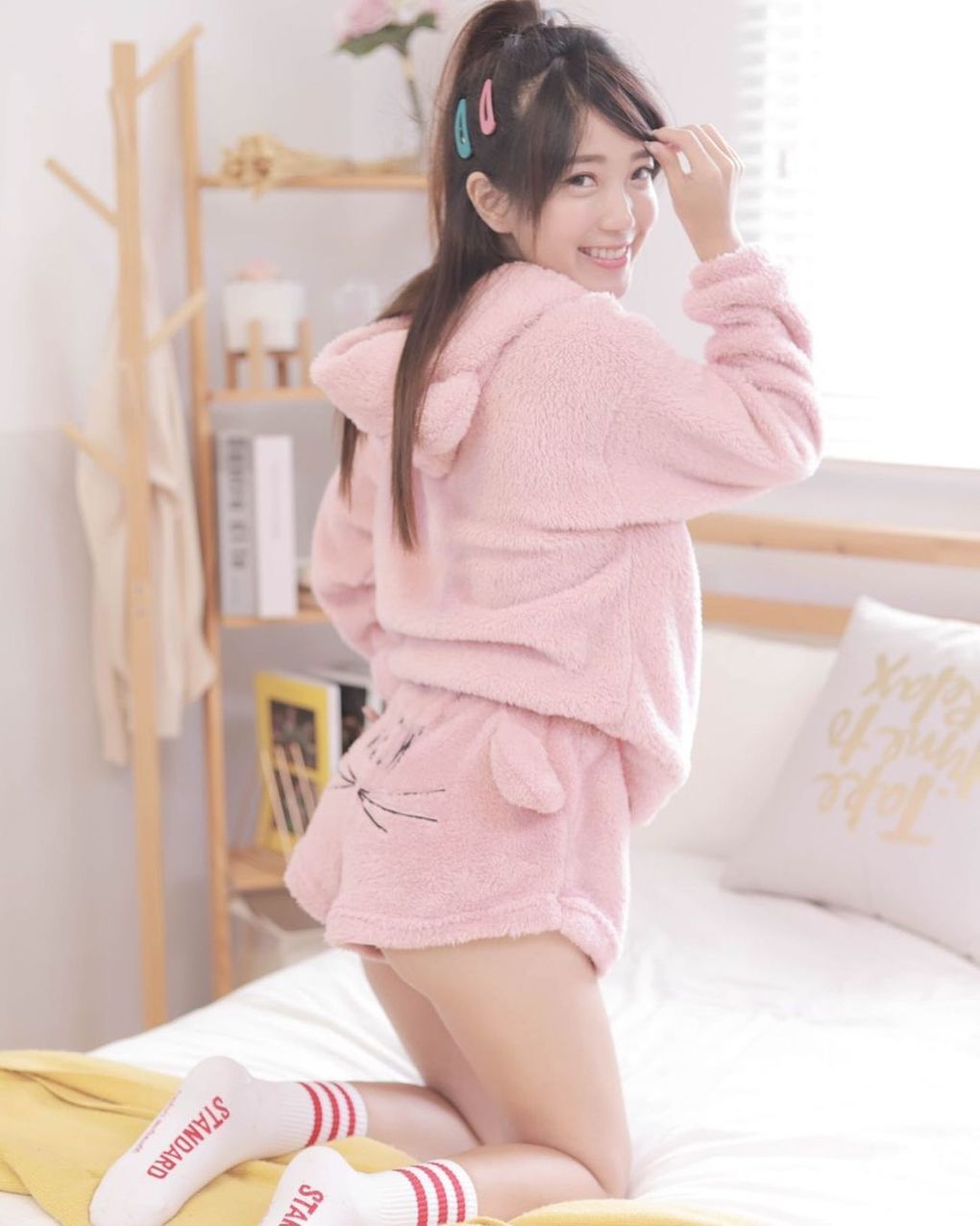 小隻馬甜心「派派」清純甜美笑容給你滿滿初戀感，超火辣電臀讓你移不開視線-第1章-图片2