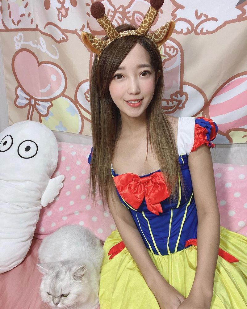 小隻馬甜心「派派」清純甜美笑容給你滿滿初戀感，超火辣電臀讓你移不開視線-第1章-图片18