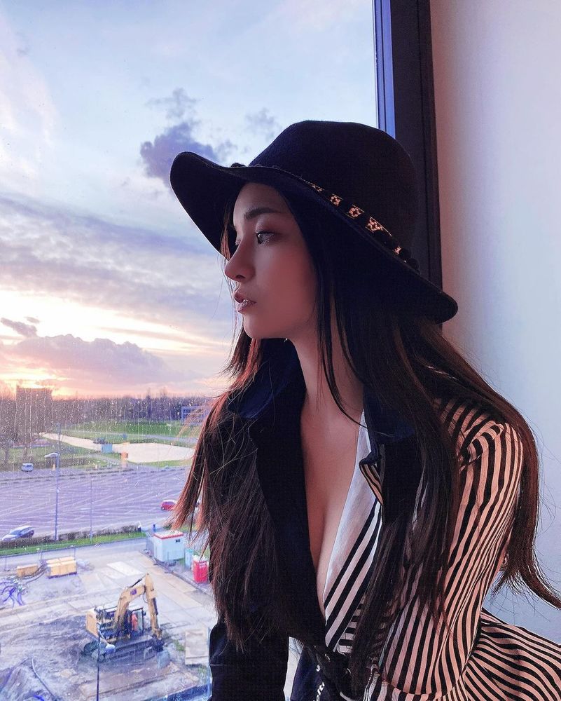 G杯惹火身材「郭鬼鬼」甜美外表獲選封面女郎 性感姣好身材表露無遺-第1章-图片36