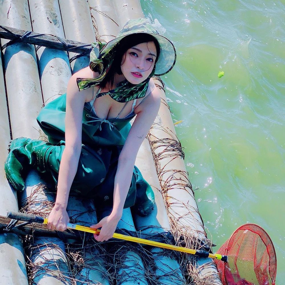 G杯惹火身材「郭鬼鬼」甜美外表獲選封面女郎 性感姣好身材表露無遺-第1章-图片62