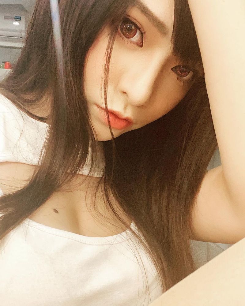 G杯惹火身材「郭鬼鬼」甜美外表獲選封面女郎 性感姣好身材表露無遺-第1章-图片73