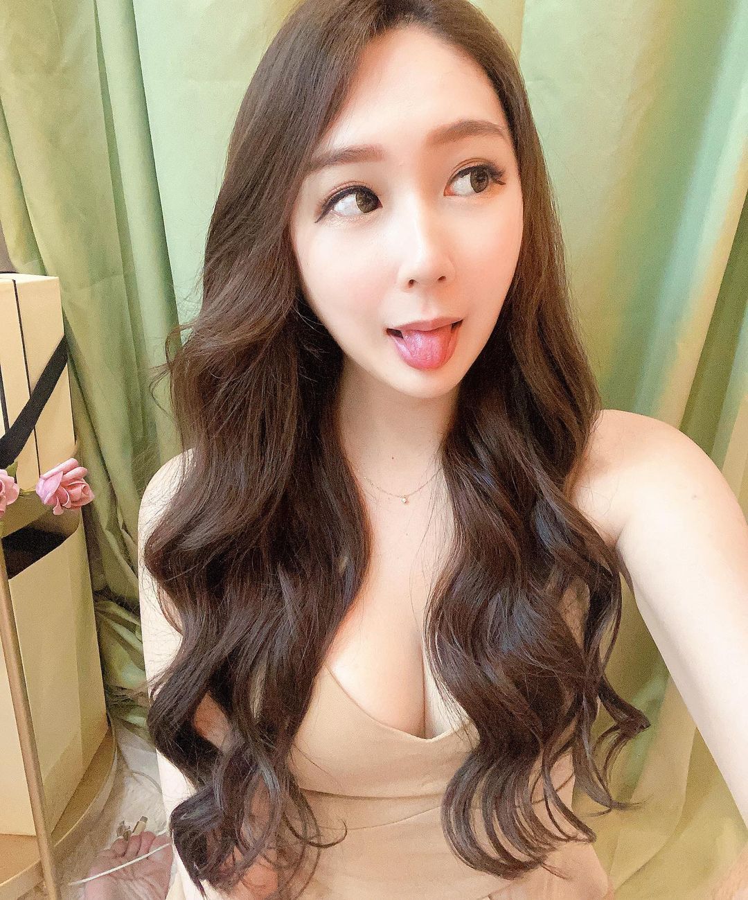 氣質網拍闆娘－Hui-第1章-图片6