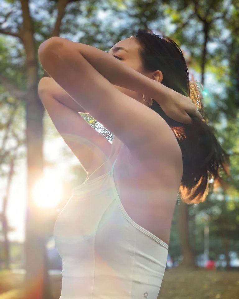 這就是傳說中的高級臉！ 「張耘芝 U.Z」廣告商寵兒，自然高冷臉蛋加上超性感腹肌身材！-第1章-图片5