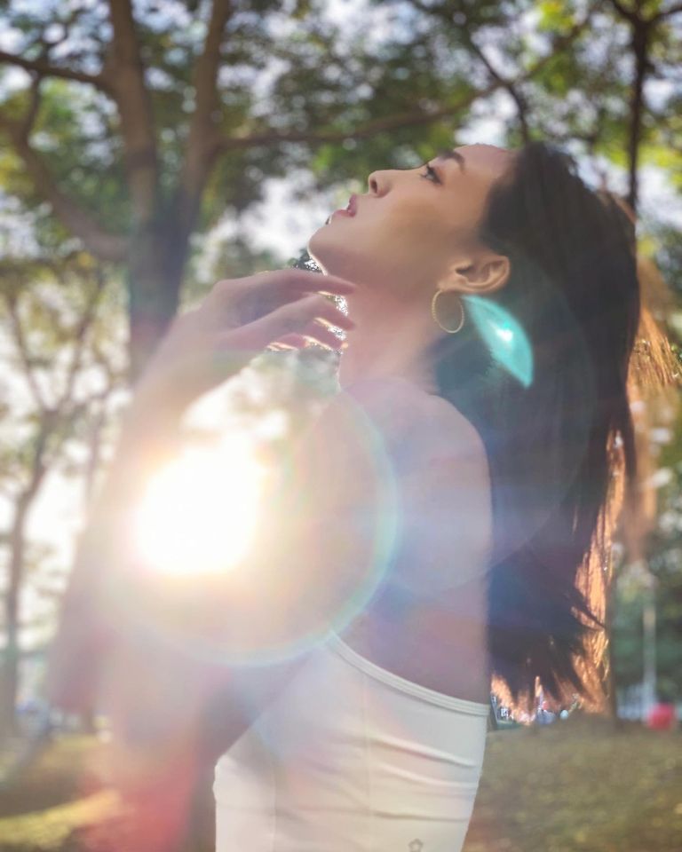 這就是傳說中的高級臉！ 「張耘芝 U.Z」廣告商寵兒，自然高冷臉蛋加上超性感腹肌身材！-第1章-图片9