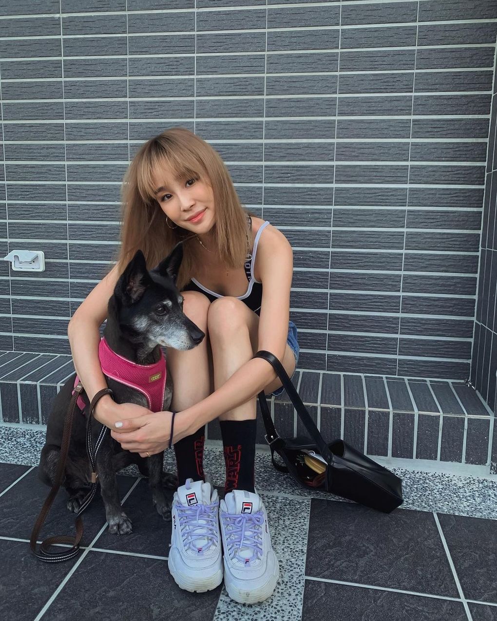 這就是傳說中的高級臉！ 「張耘芝 U.Z」廣告商寵兒，自然高冷臉蛋加上超性感腹肌身材！-第1章-图片17