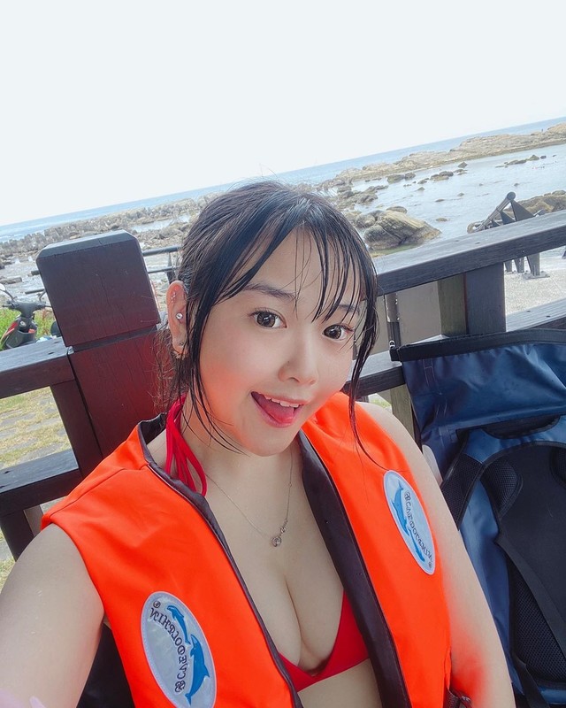 Dara熊熊遊艇上大解放「深溝北半球」滿出比基尼辣翻-第1章-图片30