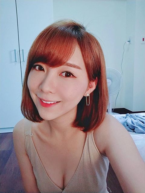 沒人能從她手中逃脫了的黑絲甜美空服員「薛薛」-第1章-图片16