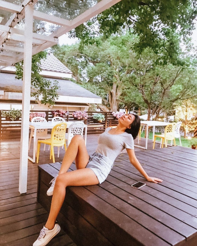 短髮氣質系正妹「甜美臉蛋＋誘人身材」…地方爸爸：這種鄰居哪裡找XD~Erin-第1章-图片15