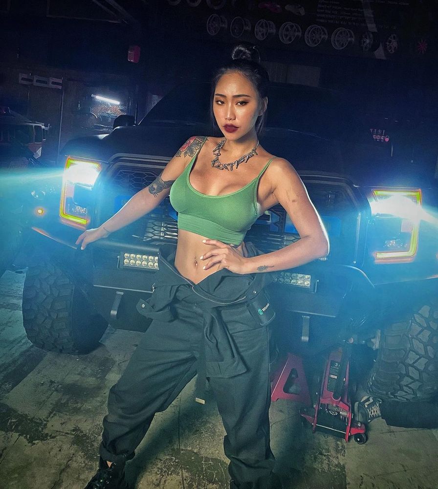 大尺性感舞者「乳儒 Lulumi」化身台新夢想家啦啦隊美到不敢直視 但好喜歡到底該怎麼辦-第1章-图片30