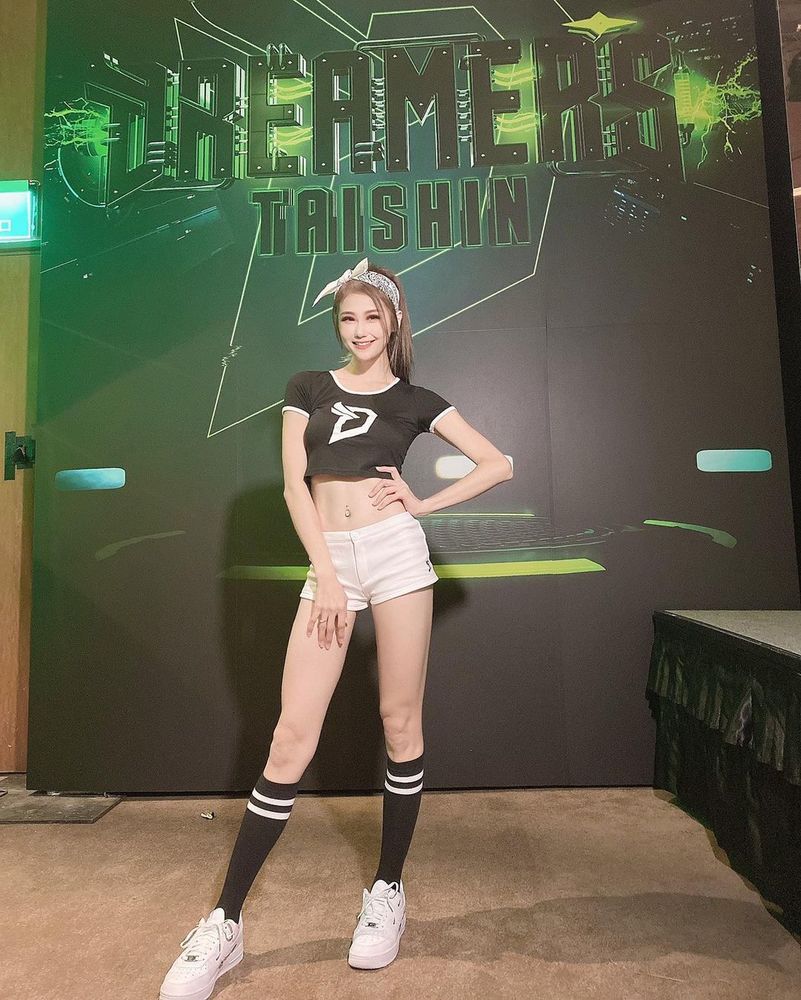 Sexy sweet sister 