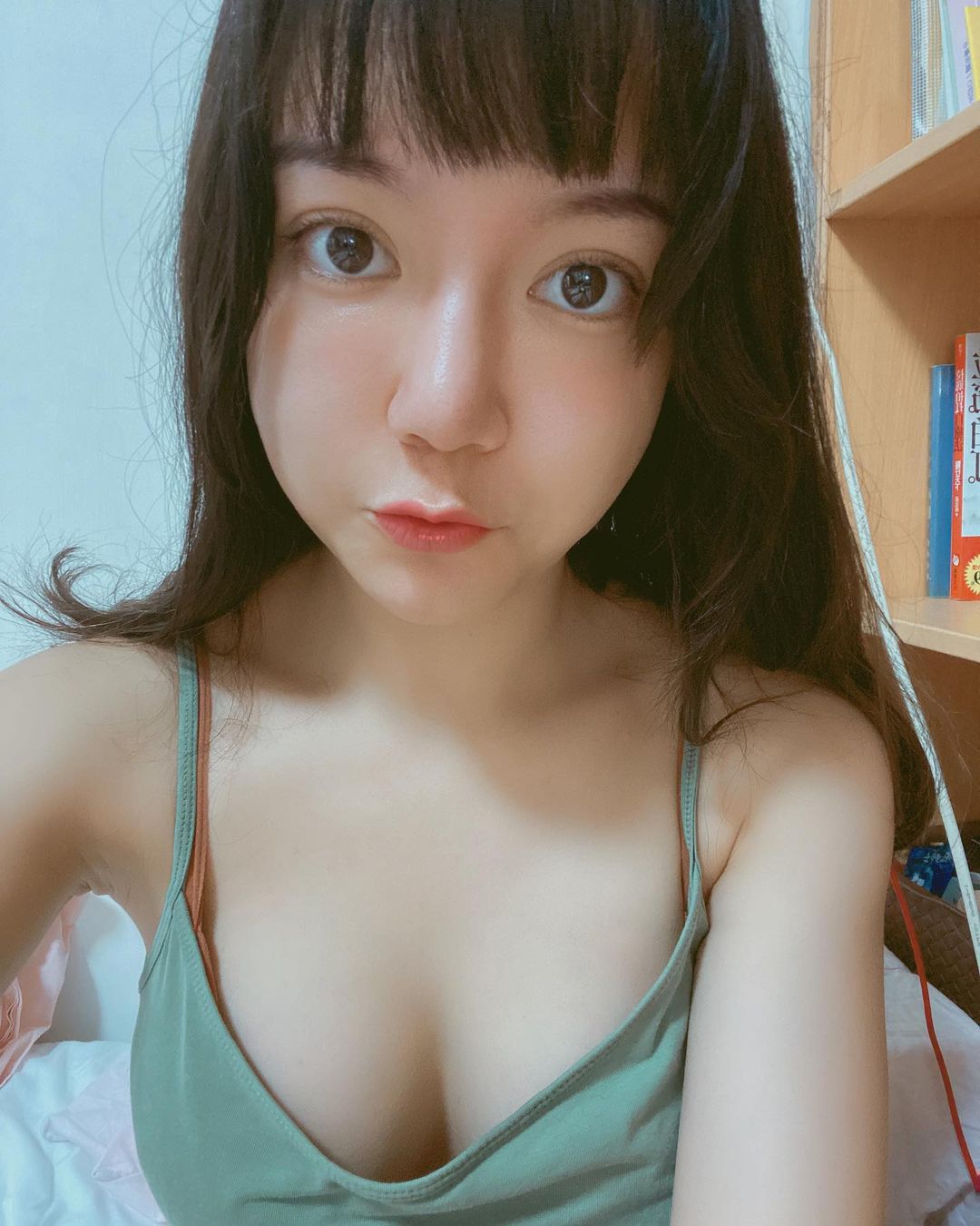 混血美臀天菜~毛咪caties-第1章-图片2