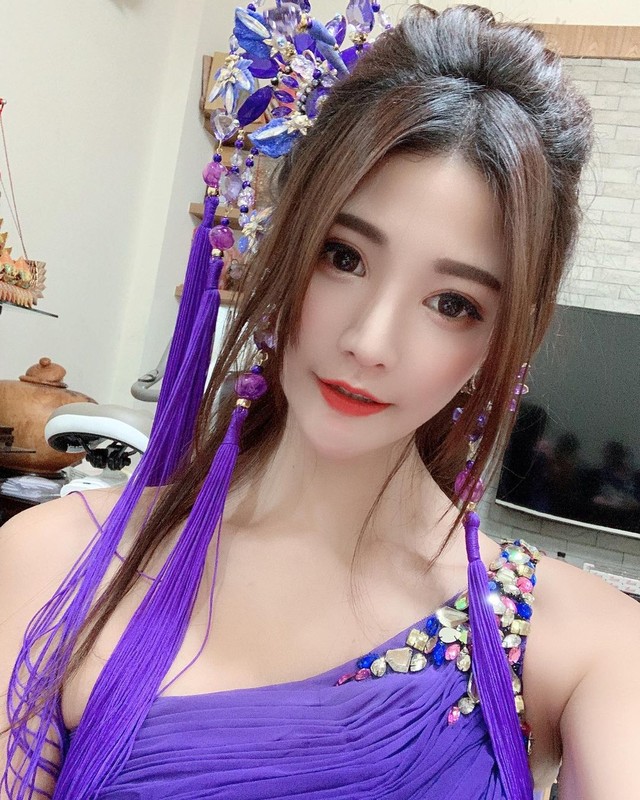 正妹主播糰糰兒惹火旅拍性感小褲褲入境好害羞-第1章-图片5