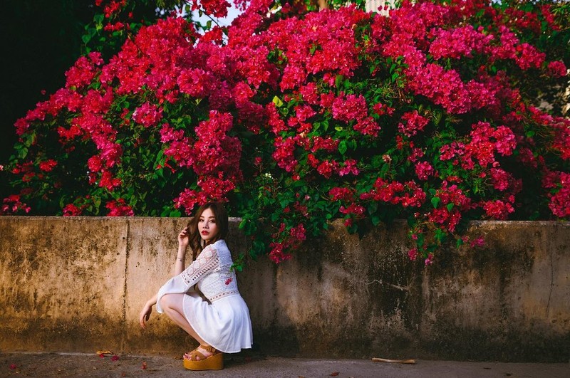 正妹紋繡師Miki唯美自拍小露事業線性感嫵媚好迷人-第1章-图片7