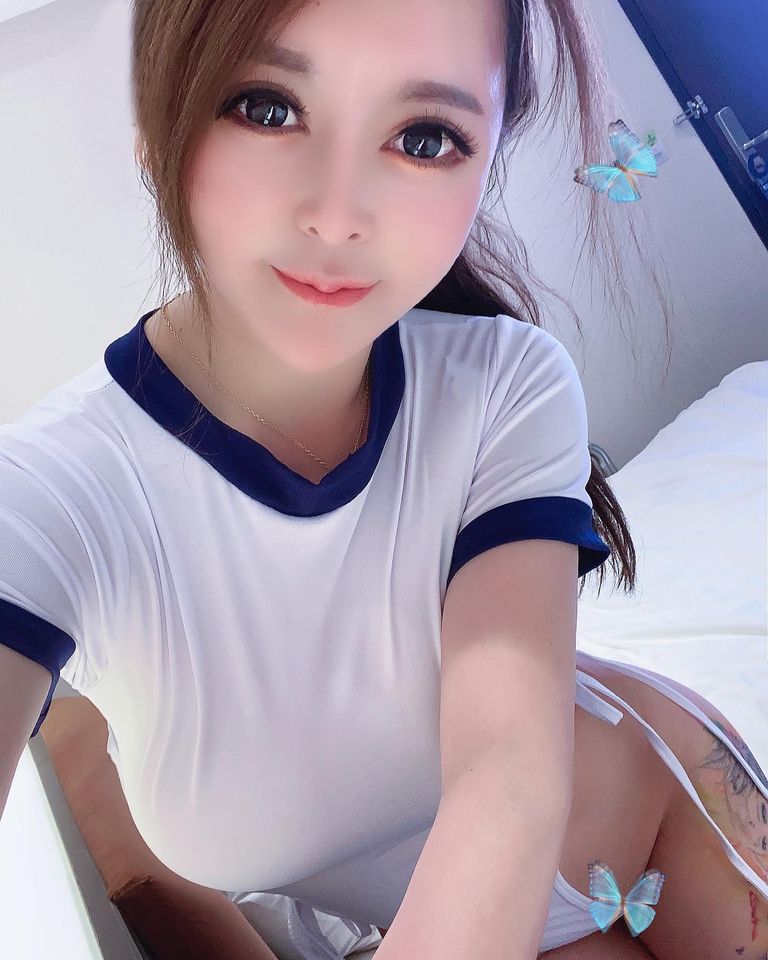 適合深夜欣賞的火辣尤物！嬌豔美人「冰嫣」E 乳不藏私 性感辣照大合輯-第1章-图片4