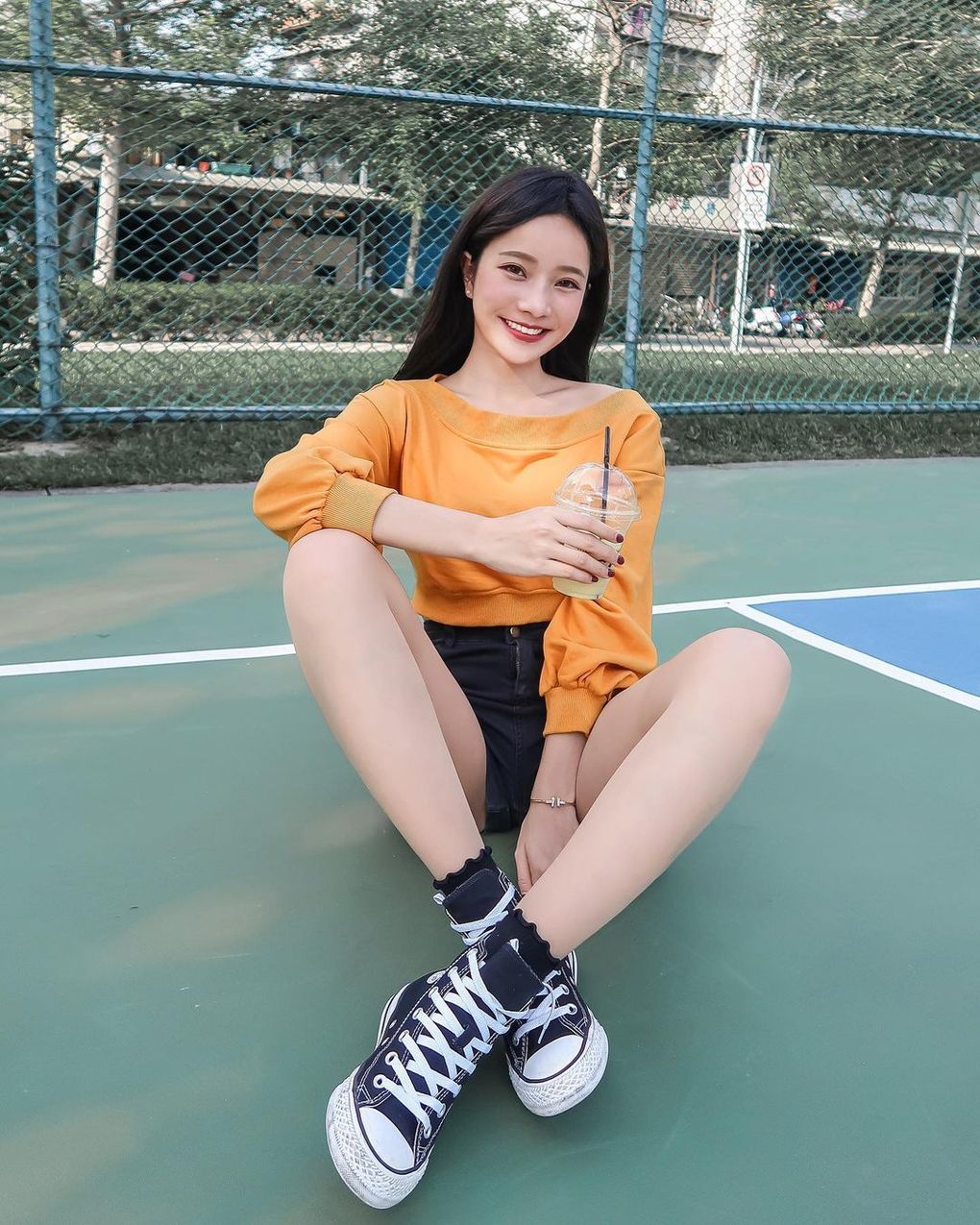 Be your own mainstream beauty!Esther-第1章-图片2