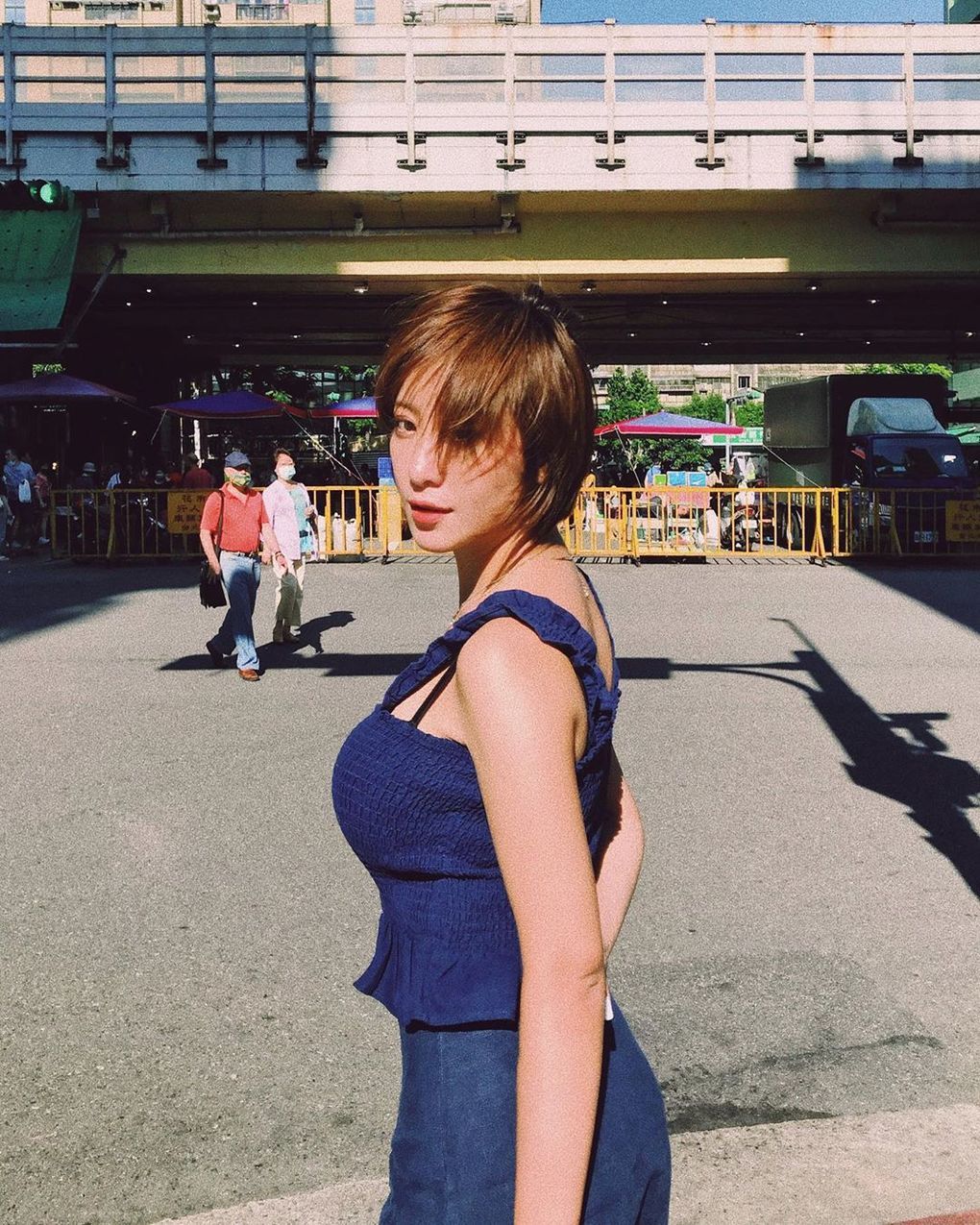 Short-haired woman flavored