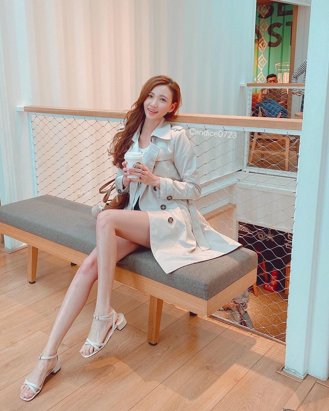 美腿女神Candice蔡譯心不只秀腿再多放送事業線正翻了-第1章-图片1