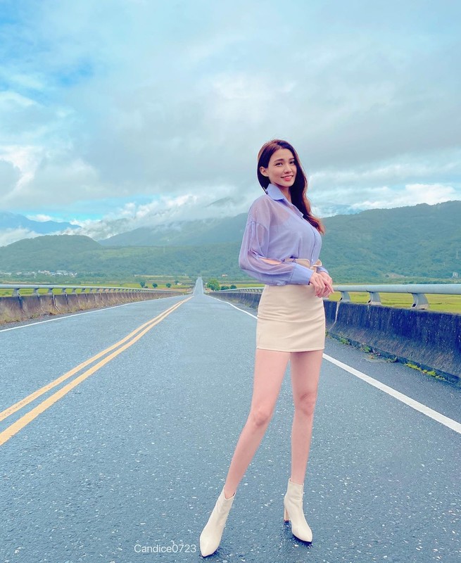 美腿女神Candice蔡譯心不只秀腿再多放送事業線正翻了-第1章-图片6