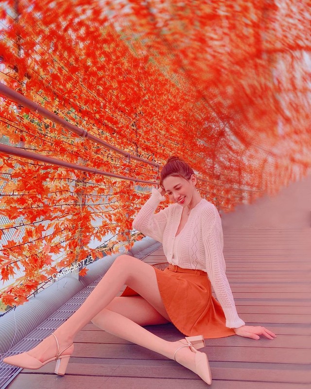 美腿女神Candice蔡譯心不只秀腿再多放送事業線正翻了-第1章-图片18