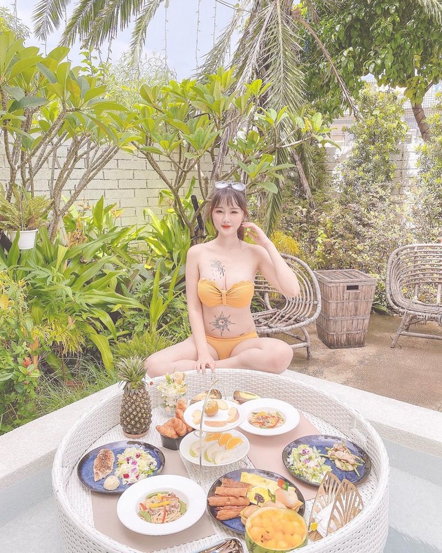 17主播維尼睡衣肩帶滑落露出飽滿白皙雪乳超吸睛-第1章-图片3