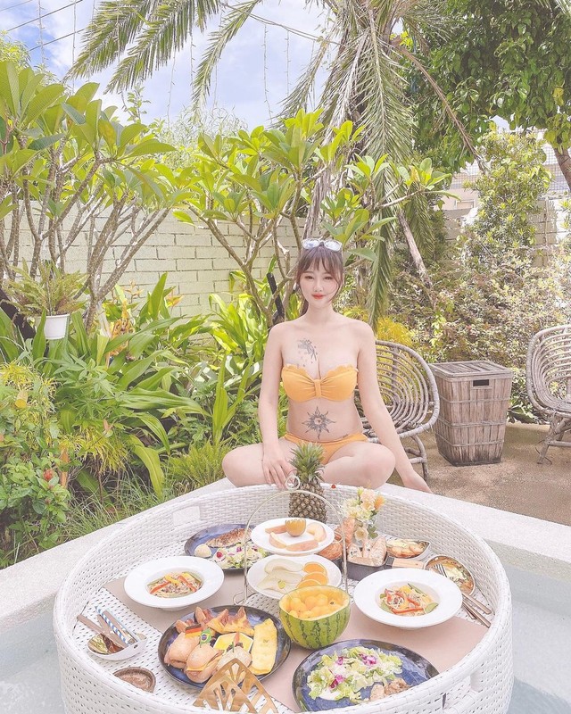 17主播維尼睡衣肩帶滑落露出飽滿白皙雪乳超吸睛-第1章-图片11