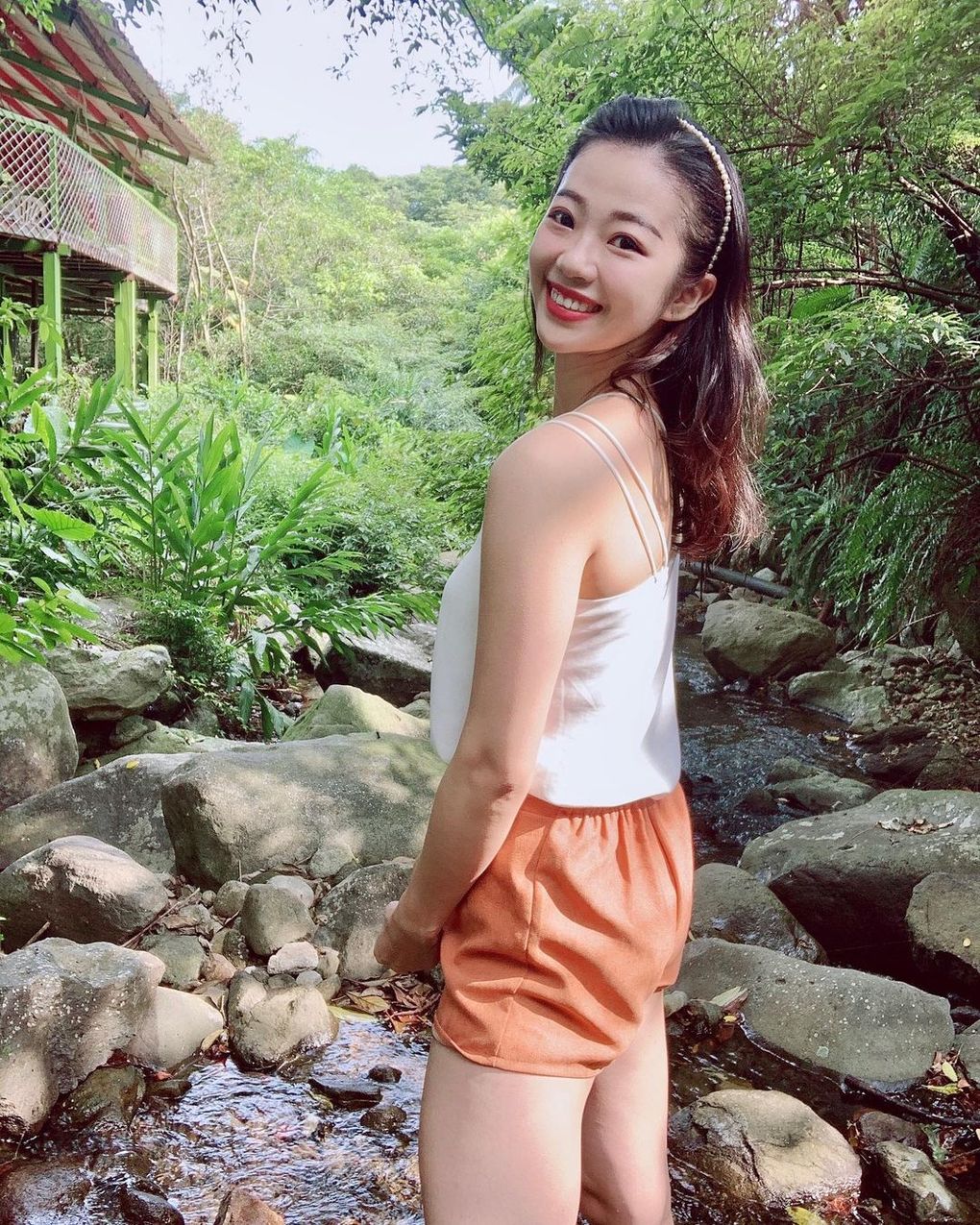 台藝系花「王怡蘋 Tomo」職籃啦啦甜美長相好清純與反差好身材：一刻都不能鬆懈-第1章-图片6