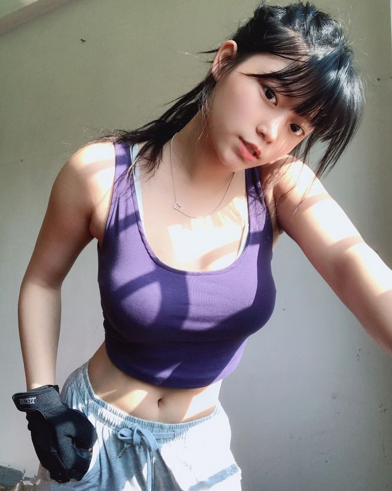 Bikini sister identity revealed!Firew idol group member