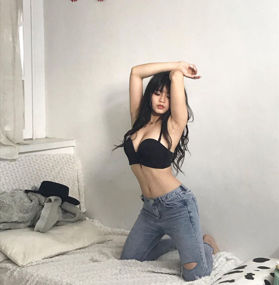 Bikini sister identity revealed!Firew idol group member