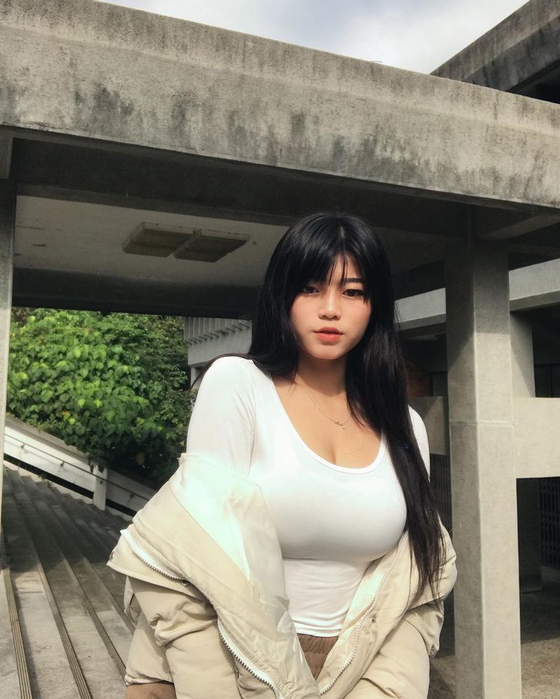 Bikini sister identity revealed!Firew idol group member
