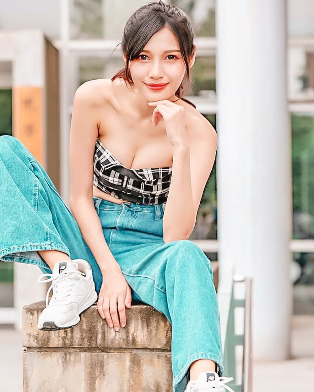 黑絲襪、白襯衫的經典誘惑,「許小葆」甜美長腿女神:就是要給你無限遐想-第1章-图片8