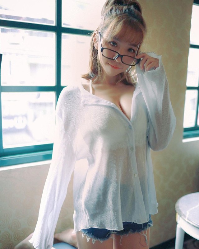 正妹麻豆張宇婷換上養眼比基尼前凸後翹好身材太迷人了-第1章-图片11