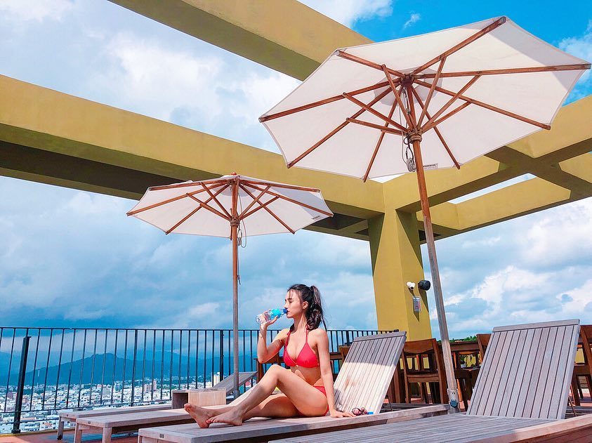 超深邃電眼「嗨底 Heidi Han」長髮飄逸與清純樣貌使人著迷 看她修長的手指這樣渾身酥麻麻-第1章-图片20