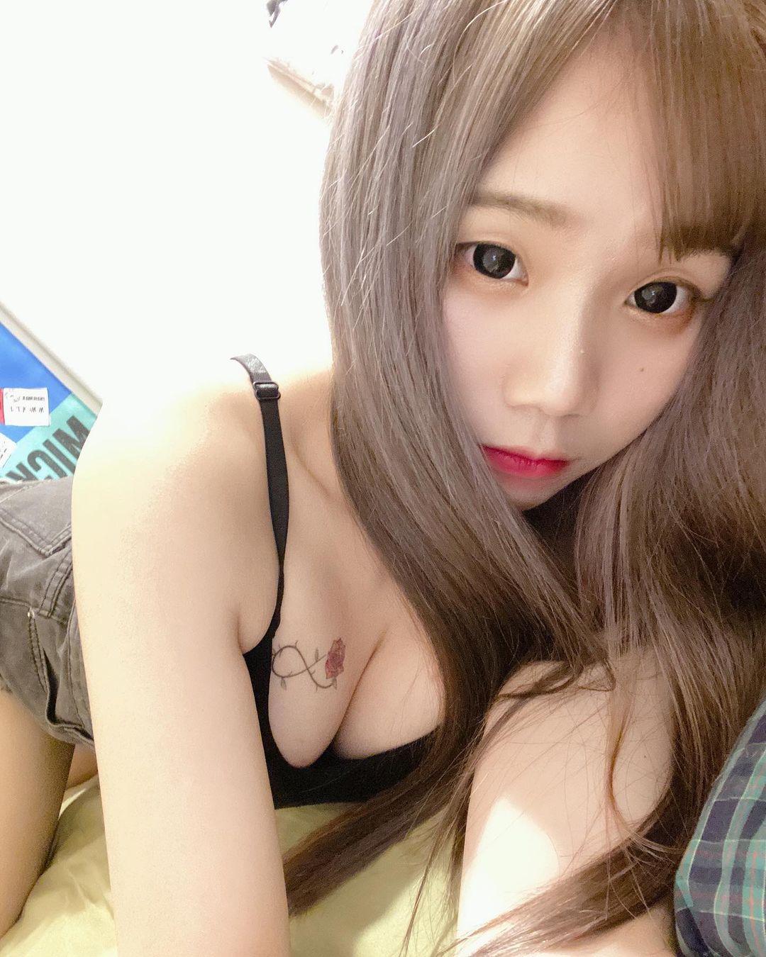 菈菈 美乳胸型直接現形:除了奶子我什麼都看不到-第1章-图片9