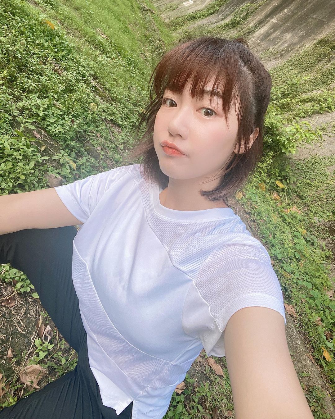 泱泱LYNN 氣質出眾、無辜大眼好清新-第1章-图片1