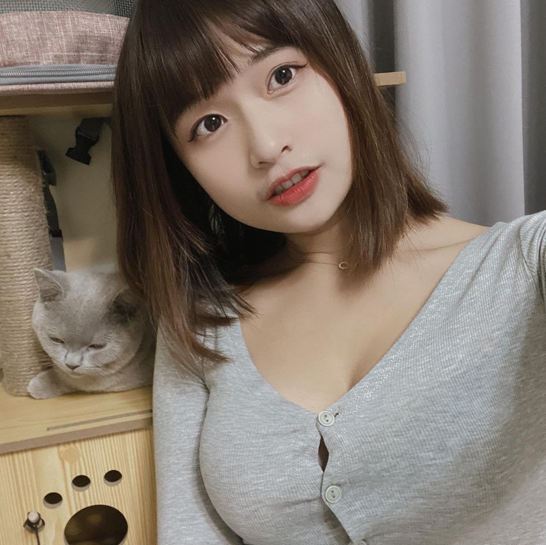 牛牛妹 解放豐滿身材讓人好想突破她心防-第1章-图片9